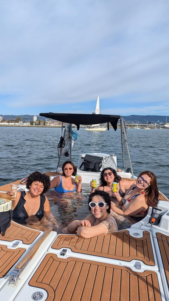 Hot Tub Boat Rental $391 - Buy Tickets Now