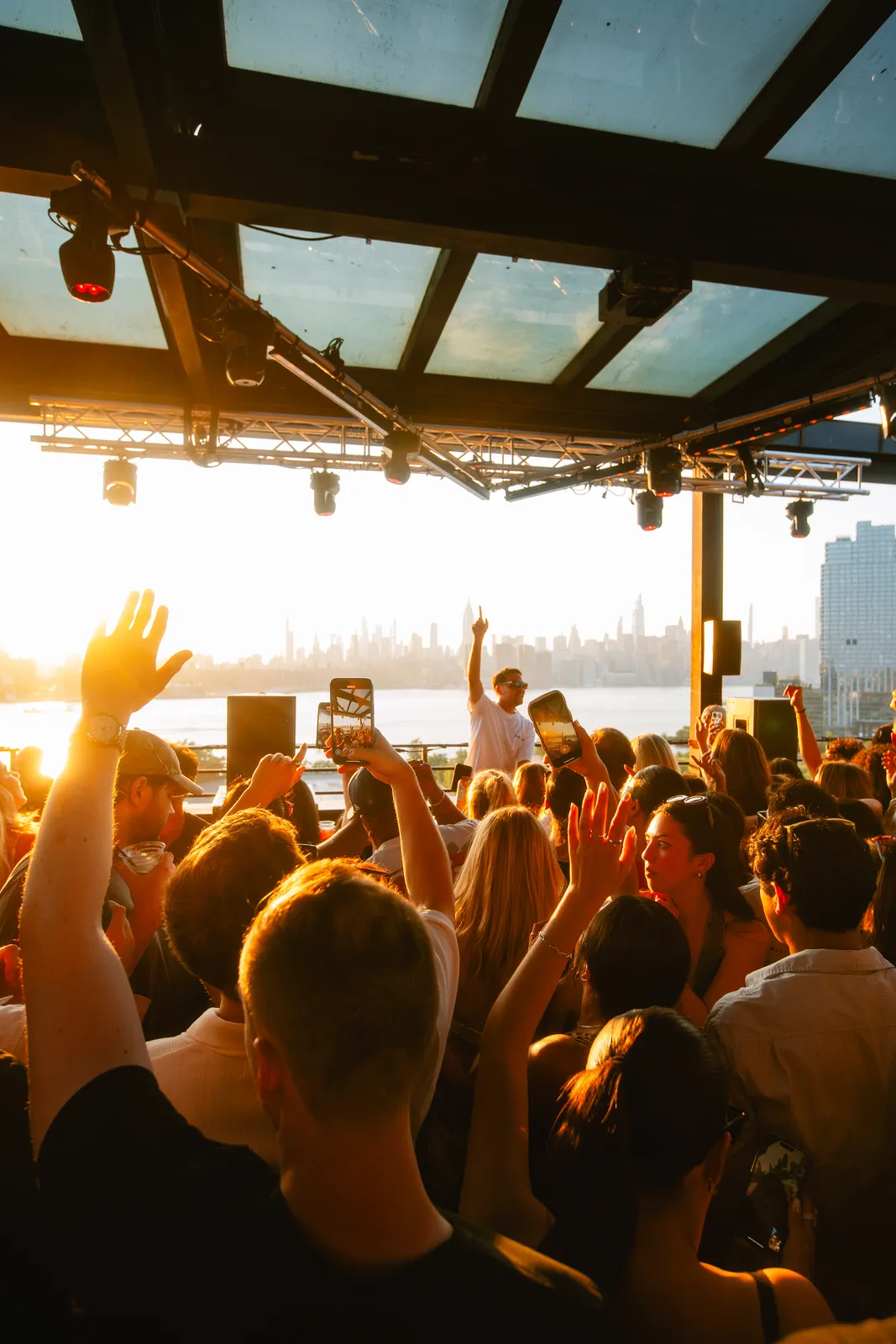Azure Day Party Chicago Tickets | Rooftop House Music Event